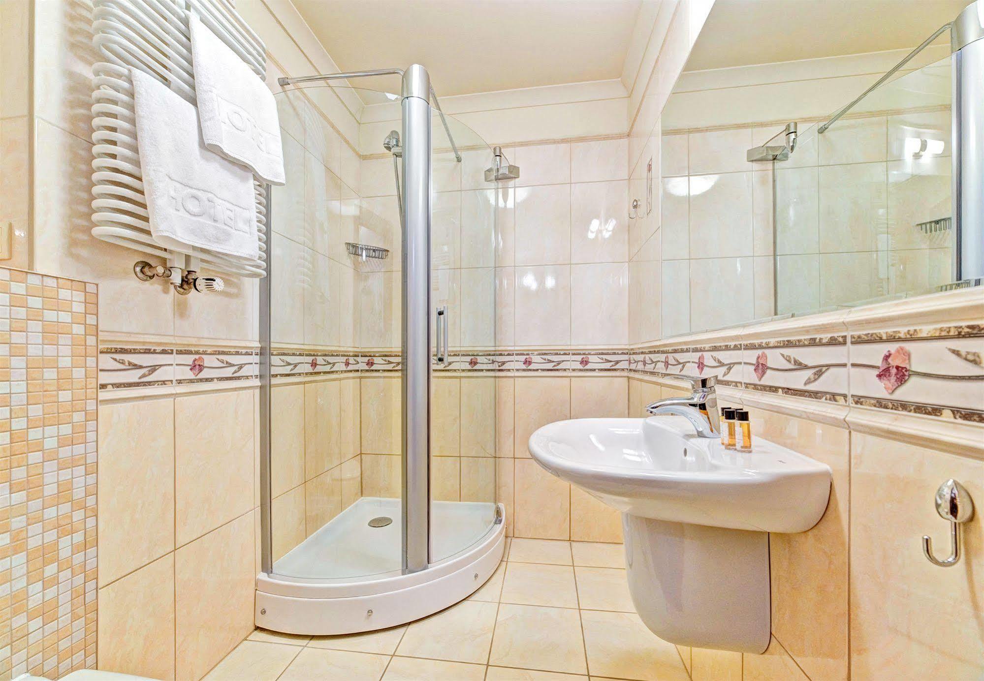 Apartamenty Retro พอซนาน ภายนอก รูปภาพ